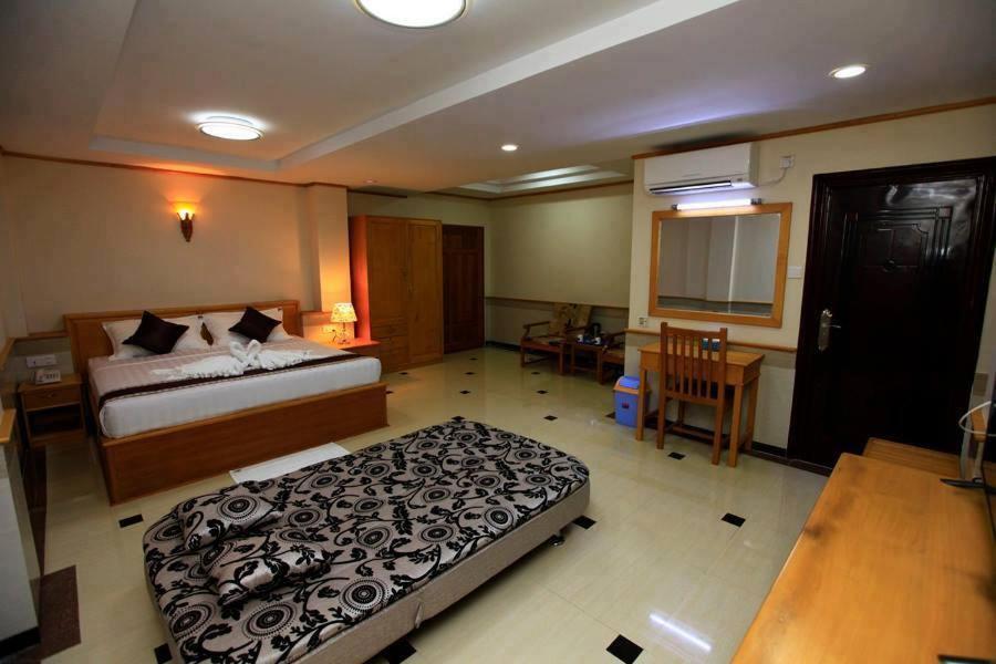 Hotel Novel Янгон Екстер'єр фото